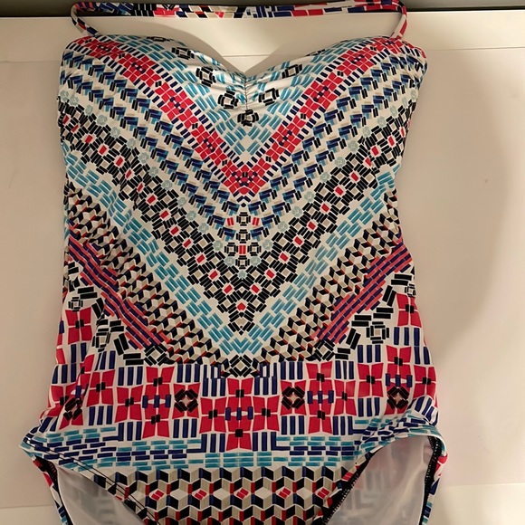 Bathing Suit - Picture 2 of 3